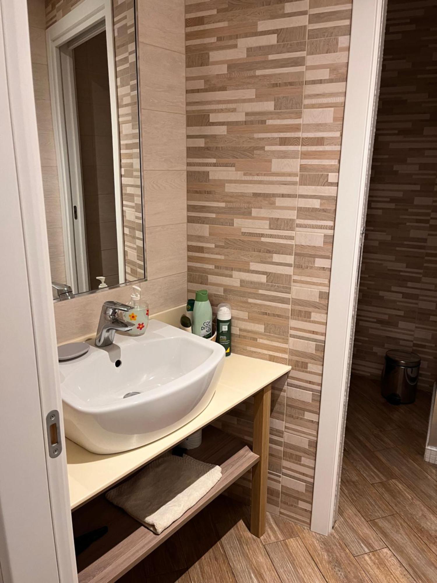 B&B Via Fontana Milano Eksteriør billede