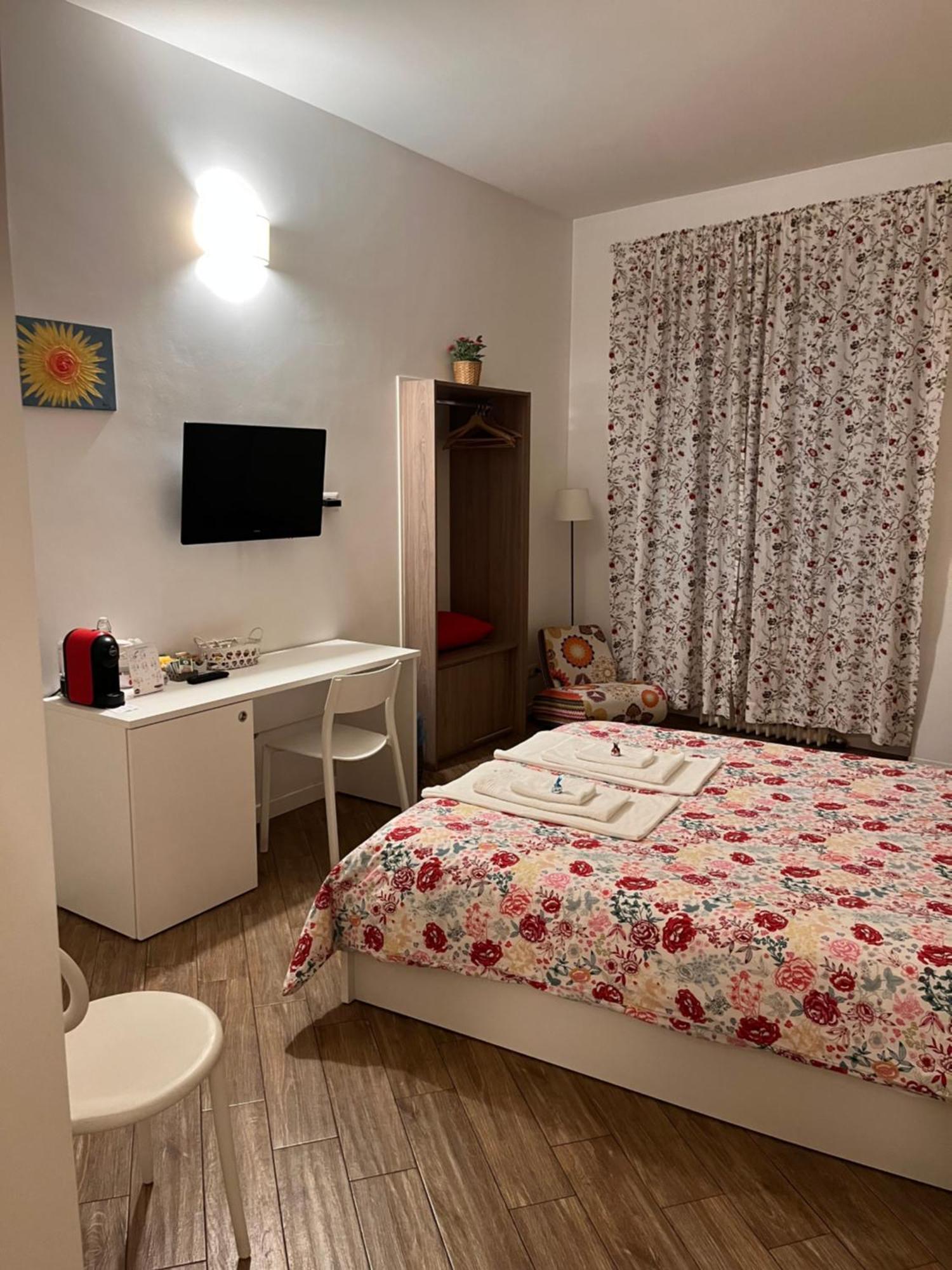 B&B Via Fontana Milano Eksteriør billede