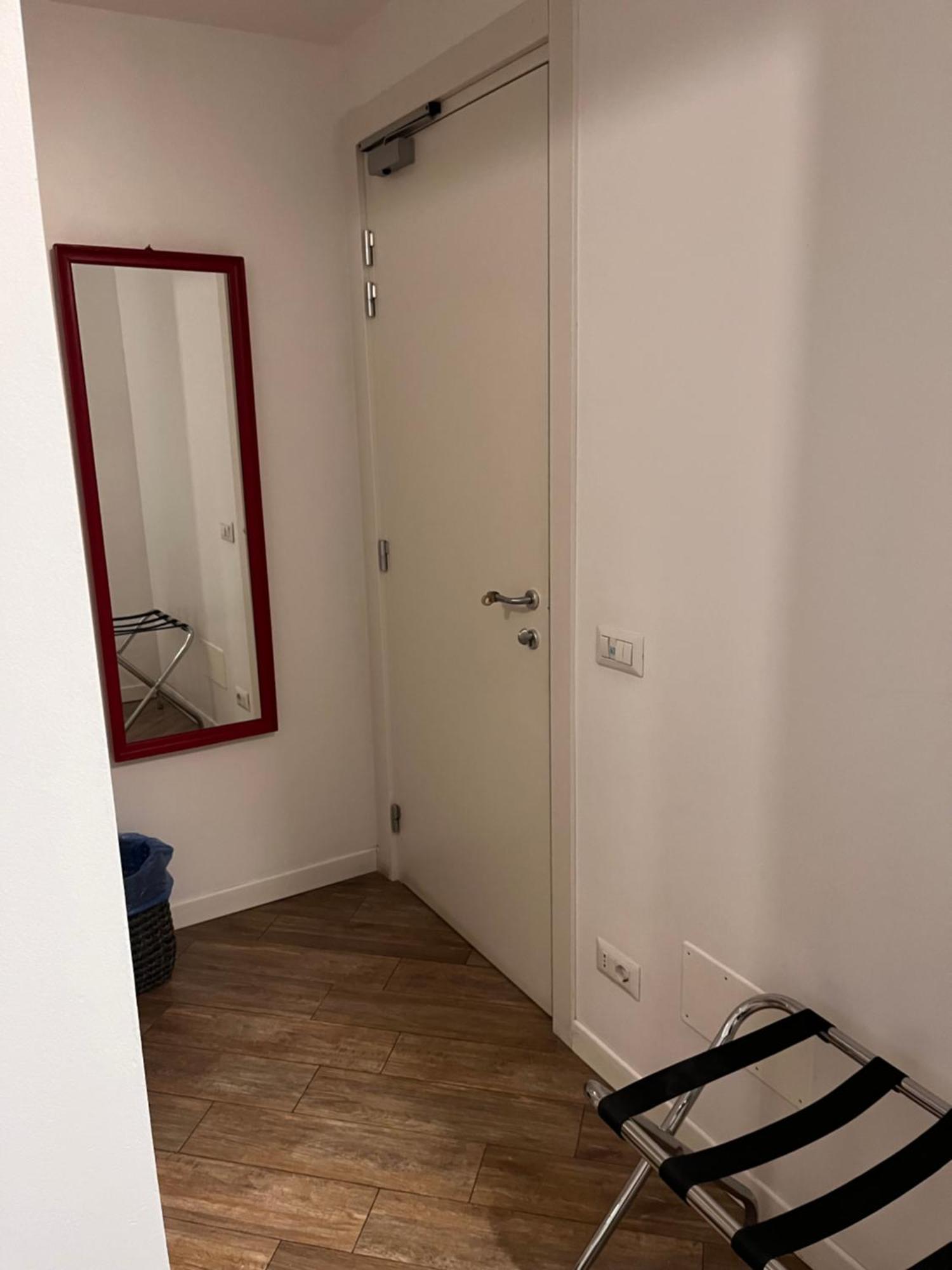 B&B Via Fontana Milano Eksteriør billede